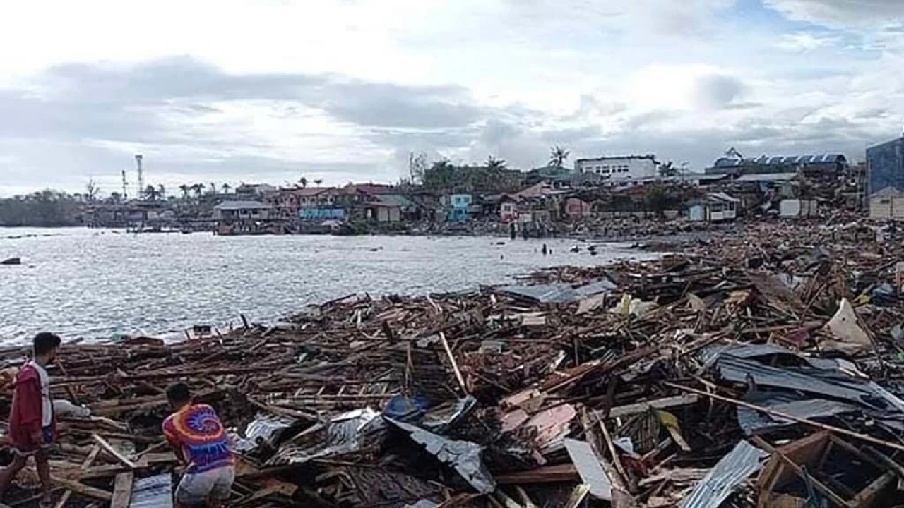 Philippines typhoon death toll hits 375