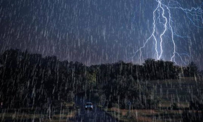 آئندہ چوبیس گھنٹوں میں ملک میں طوفانی بارشوں کا امکان 