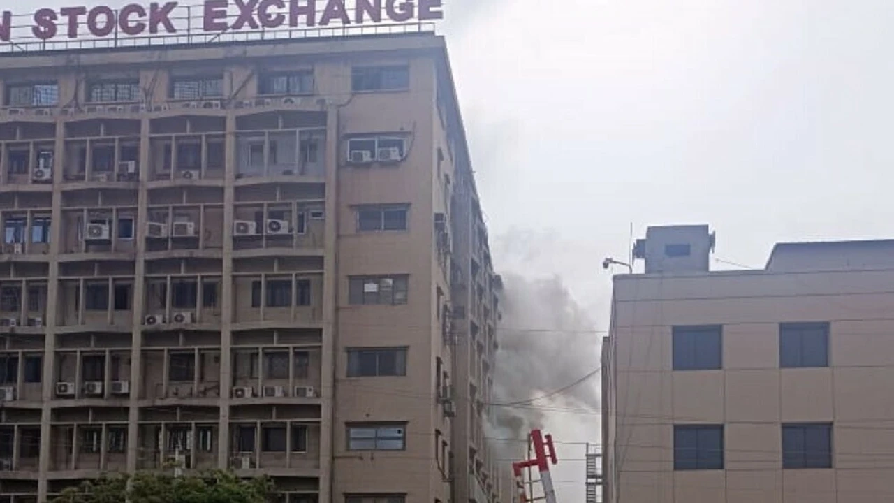 Rescuers put out blaze at Pakistan Stock Exchange