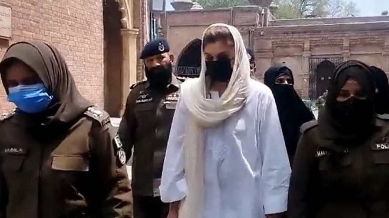 جناح ہاؤس اور عسکری ٹاور حملہ کیس میں خدیجہ شاہ سمیت دیگر ملزمان عدالت میں پیش