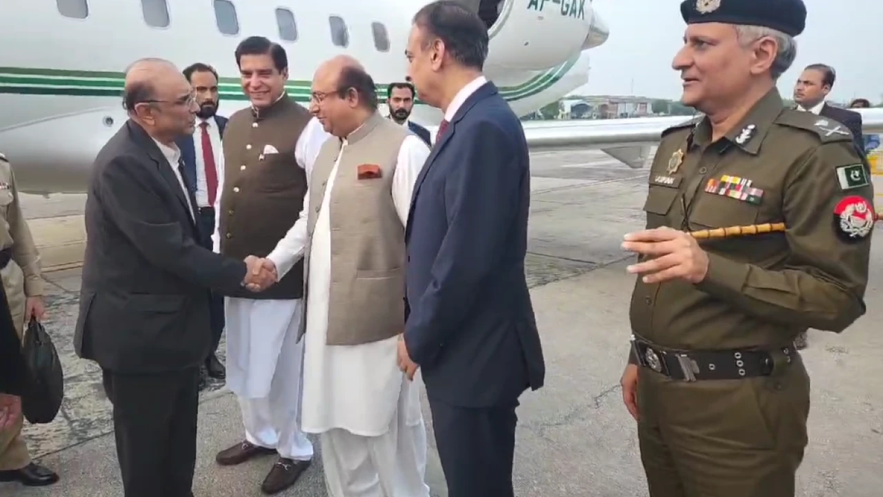 President Zardari arrives in Lahore on three-day long visit