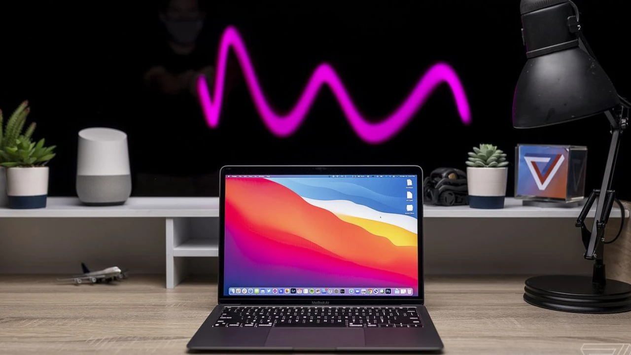 The M1 MacBook Air is back down to its all-time low of $649