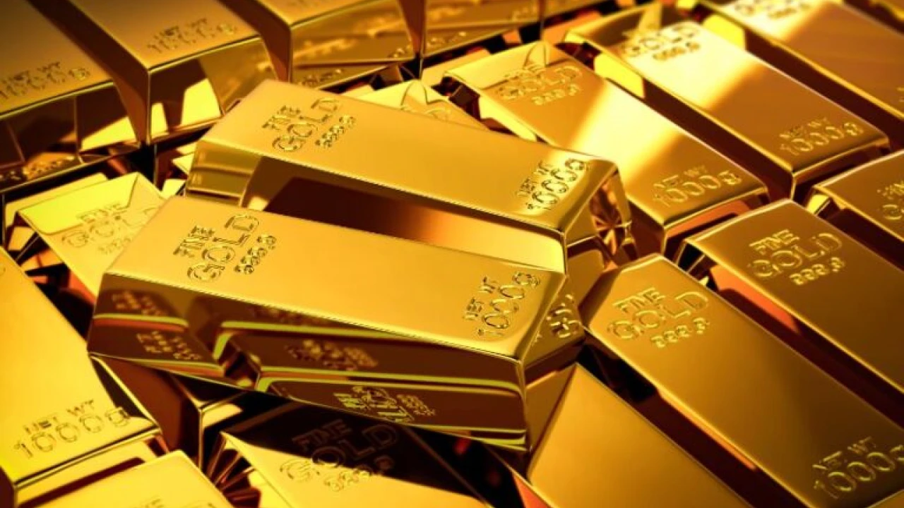 Gold rates up by Rs2,200 per tola