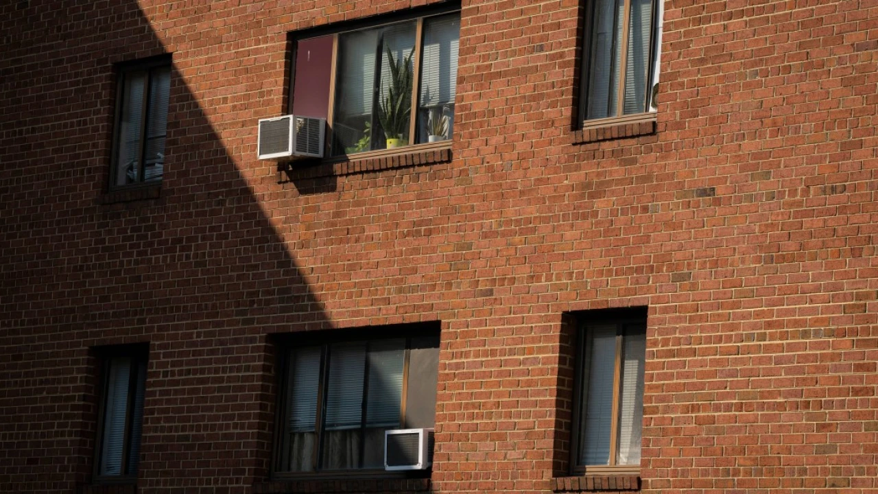 The US is failing renters during extreme heat waves