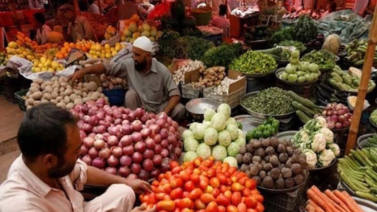 Inflation on high, prices of 23 essentials increased further