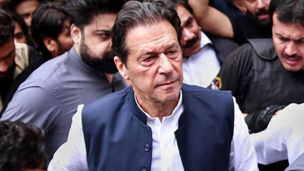 عمران خان کے خلاف نیا ریفرنس ، جیل ٹرائل کا نوٹیفکیشن جاری