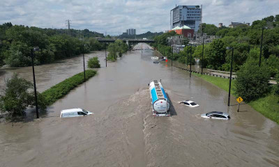 کینیڈا کے شہر ٹورنٹو میں طوفانی بارشوں نے 83 سالہ ریکارڈ توڑ دیا، سیلابی صورتحال