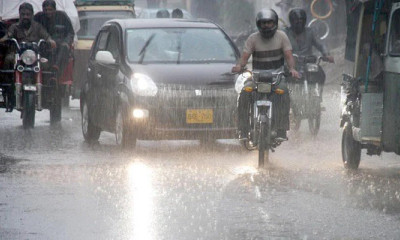 کراچی کے مختلف علاقوں میں بارش وقفے وقفے سے جاری ، موسم خوشگوار