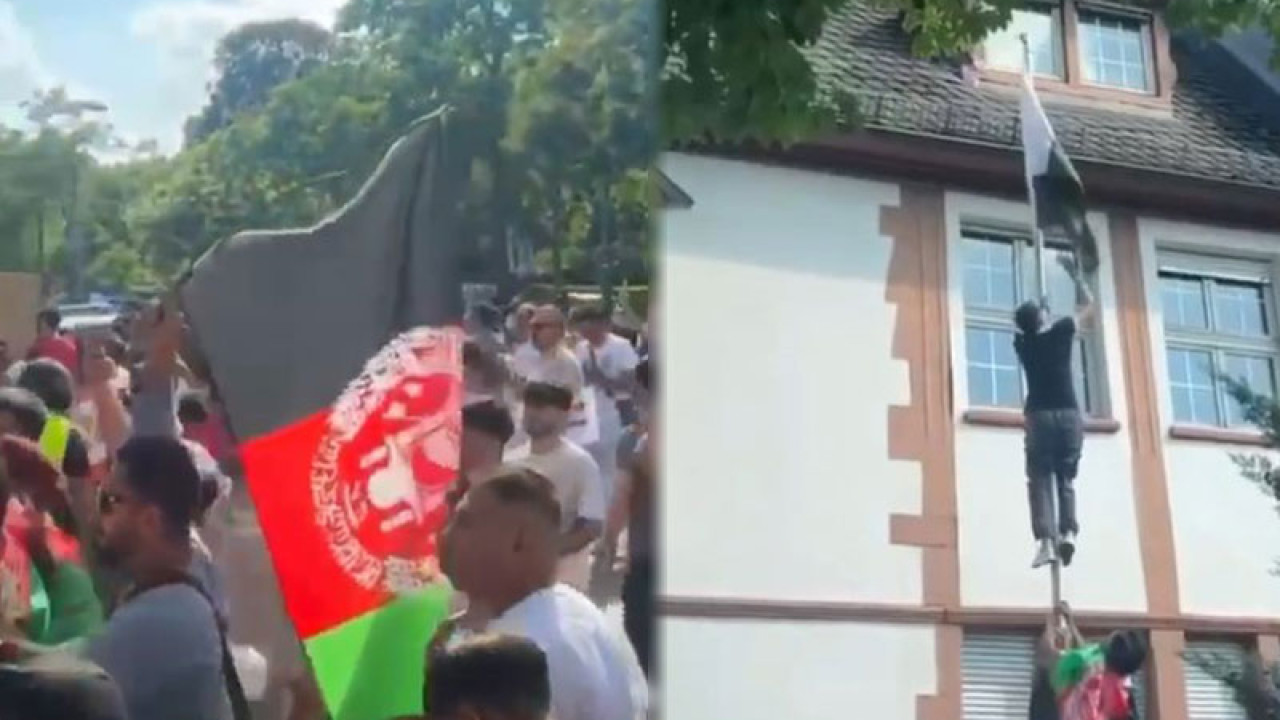 جرمنی میں پاکستانی قونصل خانے پر افغان شہریوں  کا دھاوا، پرچم جلانے کی کوشش