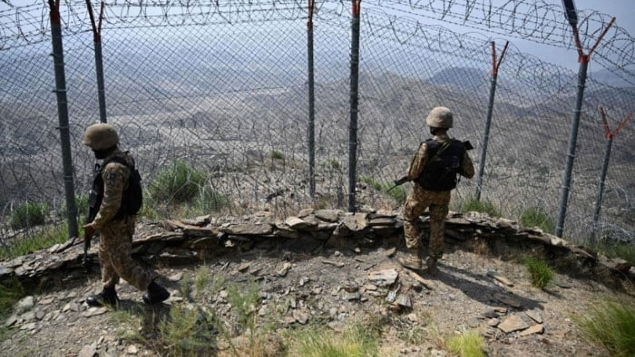 پاک افغان بارڈر پر دہشتگردی کی کوشش ناکام ، 3 دہشت گرد ہلاک