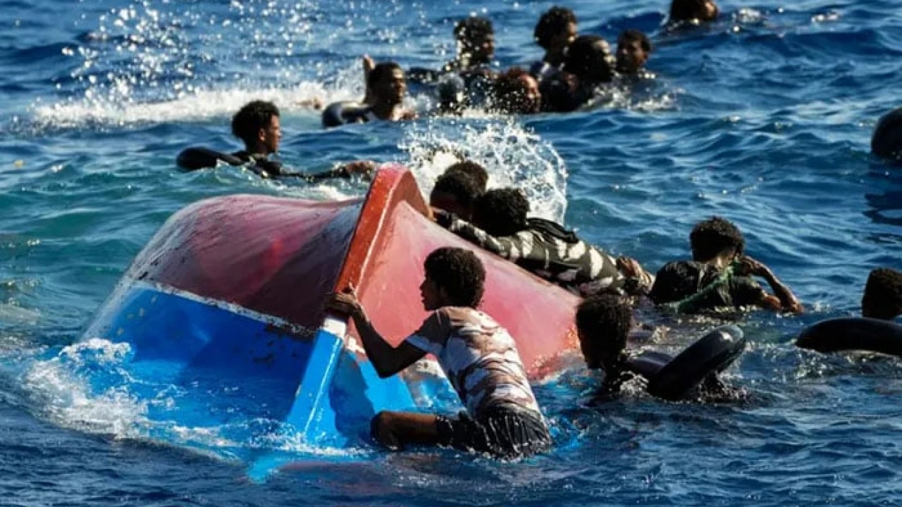 Migrant boat sinks in Yemen, death toll expected