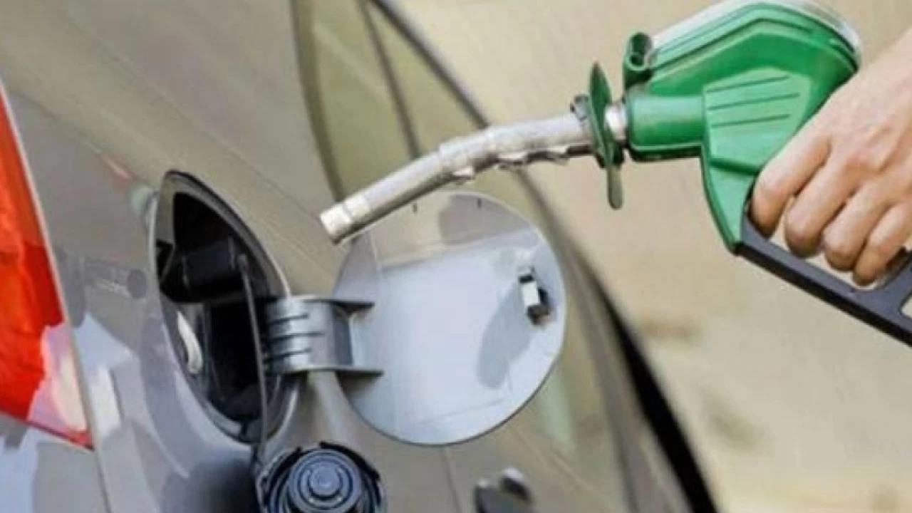 ‘Public to get good news regarding petrol on Jan 1’