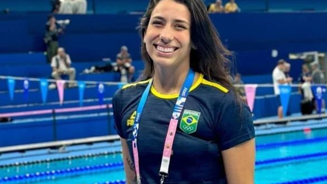 Brazilian swimmer out from Olympics for night out with boyfriend
