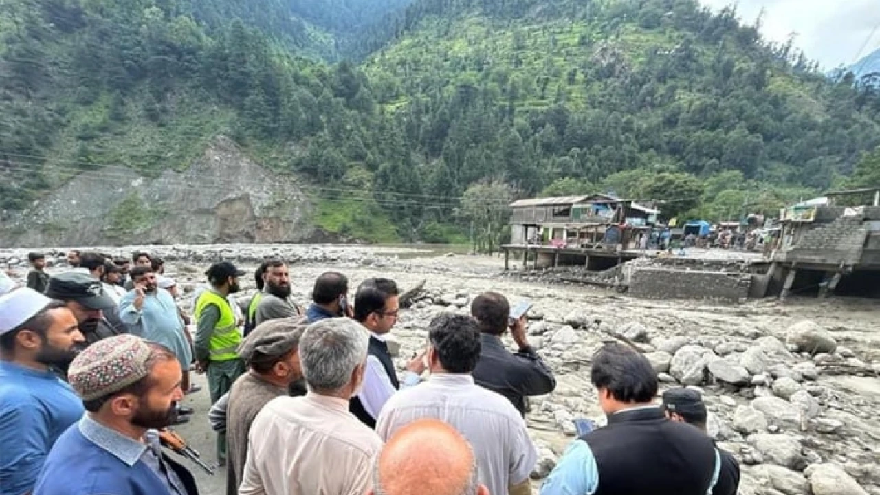 Rains stop in Mansehra, tourists trapped in Kaghan evacuated