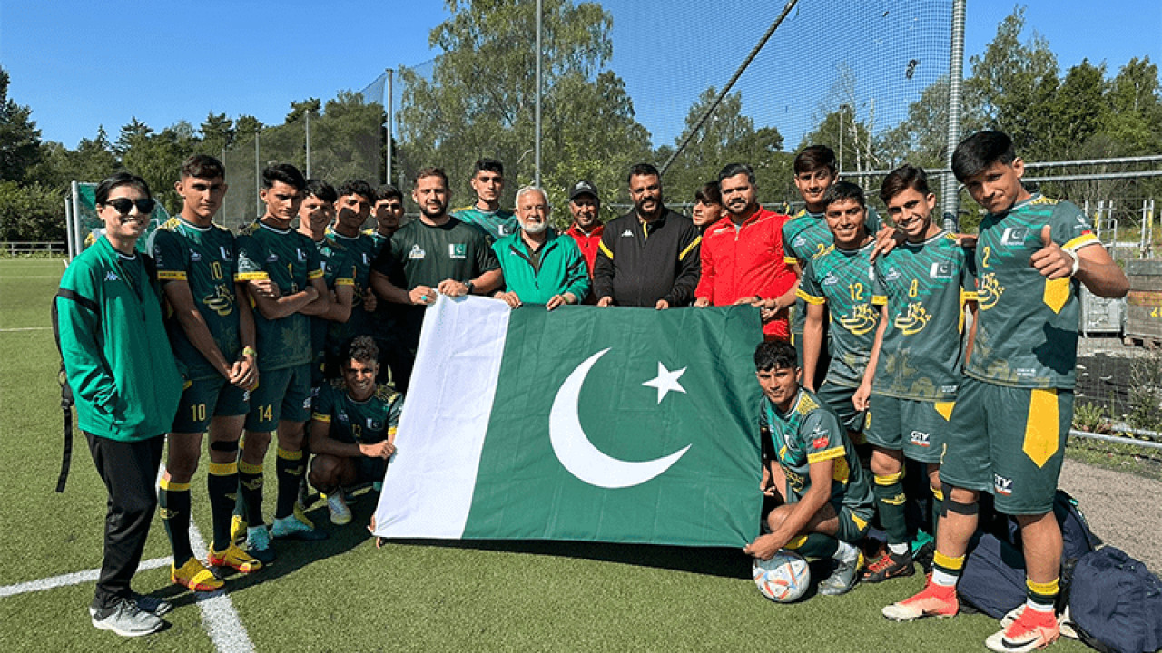 ناروے کپ: پاکستان اسٹریٹ چائلڈ فٹبال ٹیم کوسیمی فائنل میں شکست 