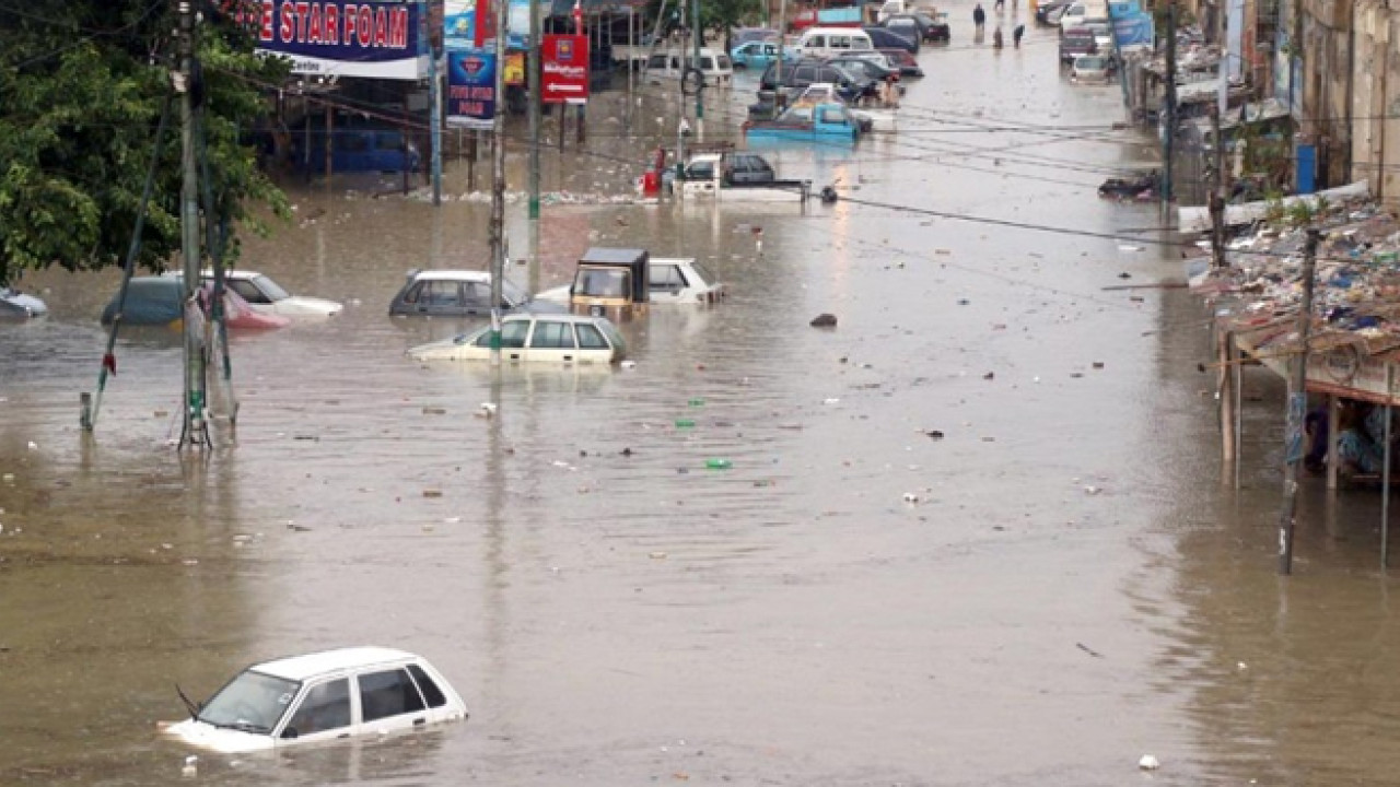 پنجاب اور سندھ میں شدید بارشوں اور اربن فلڈنگ کا خطرہ
