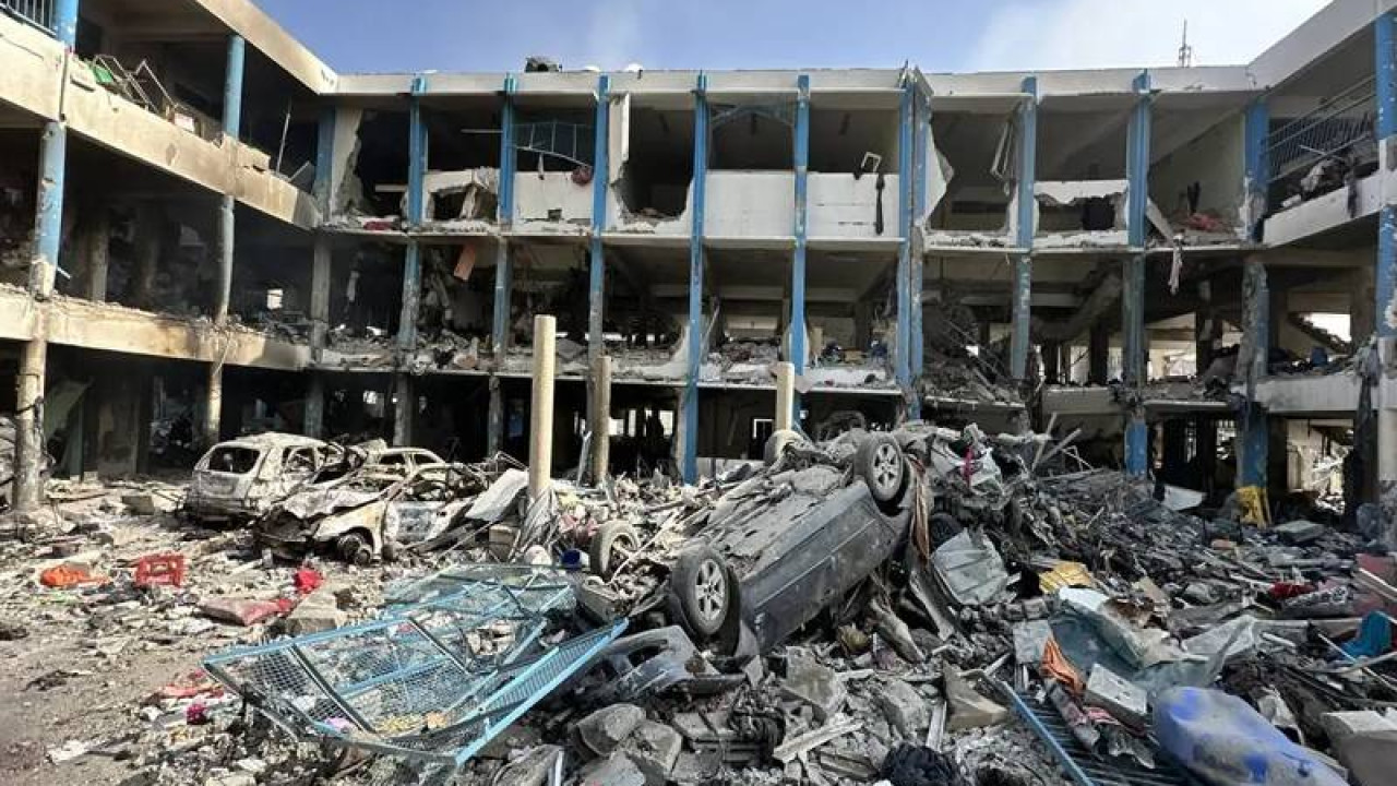 اسرائیل کی ایک بار پھر غزہ  میں پناہ گزین سکول پر بمباری، 17 فلسطینی شہید