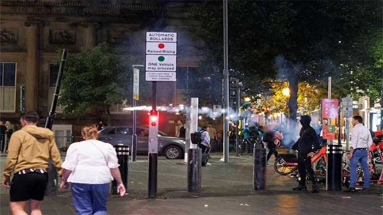 Renewed rioting sweeps British cities in wake of child murders