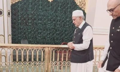 DPM Dar offers prayers at Roza-e-Rasool (SAW)