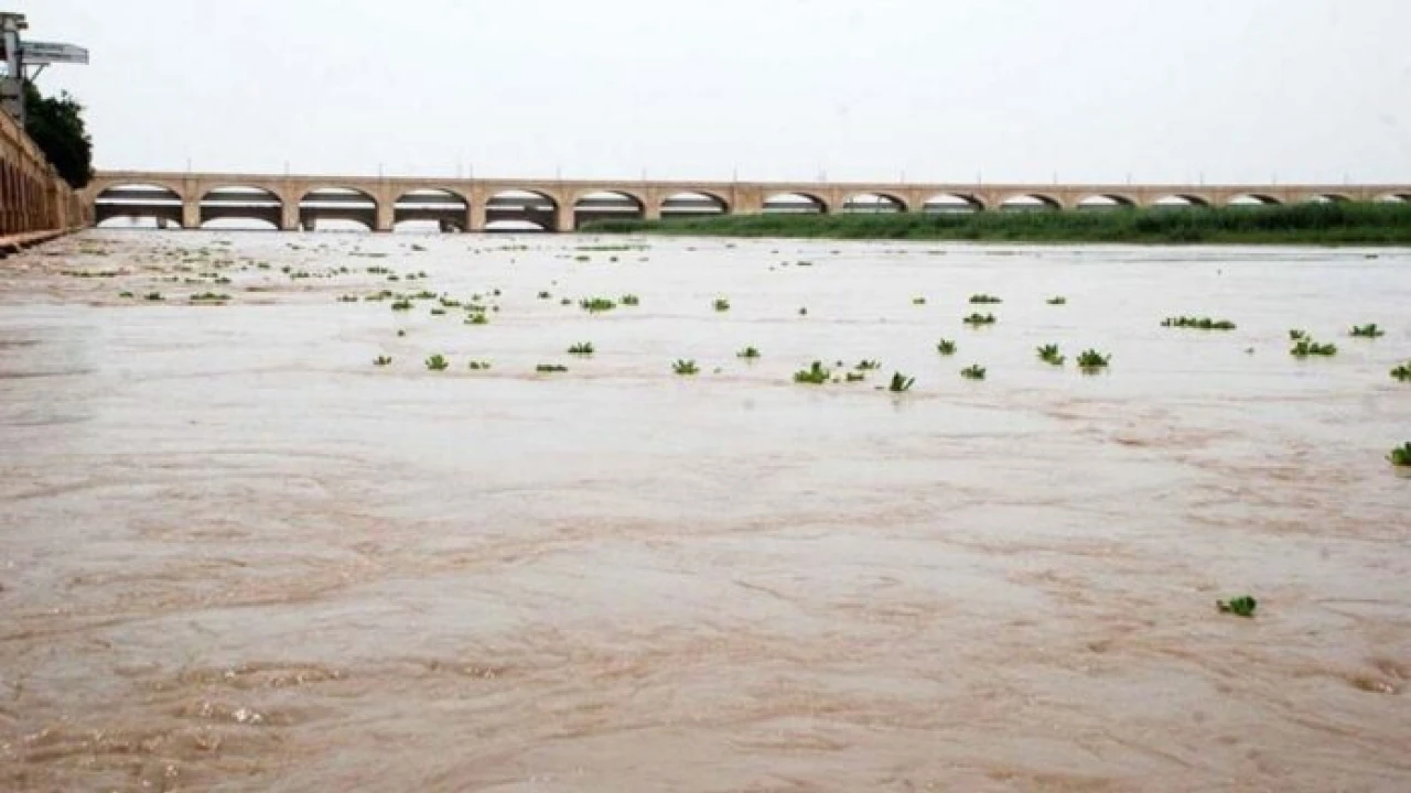 Rivers Indus, Kabul run in medium, low flood: FFC