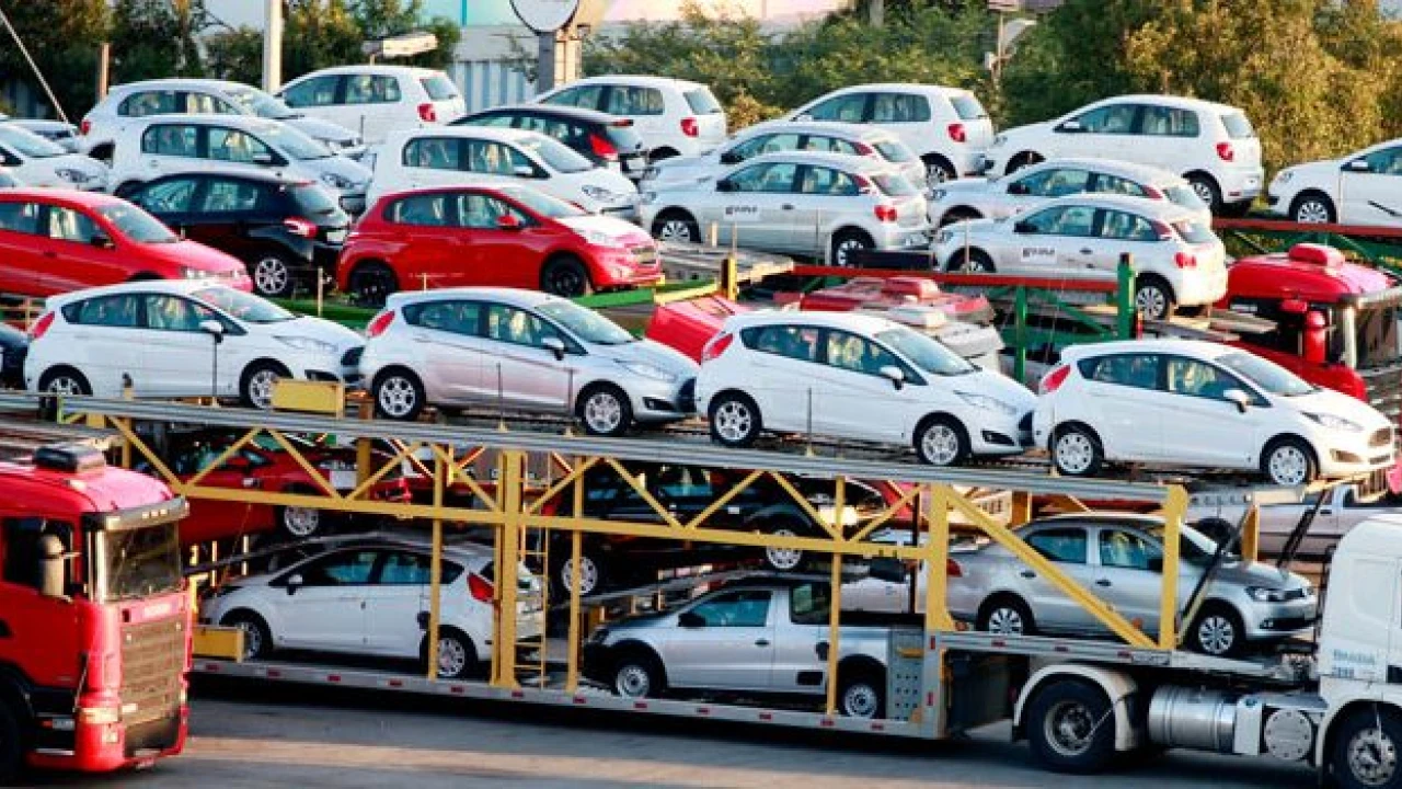 MoM: Car sales in Pakistan plummet 36pc in July