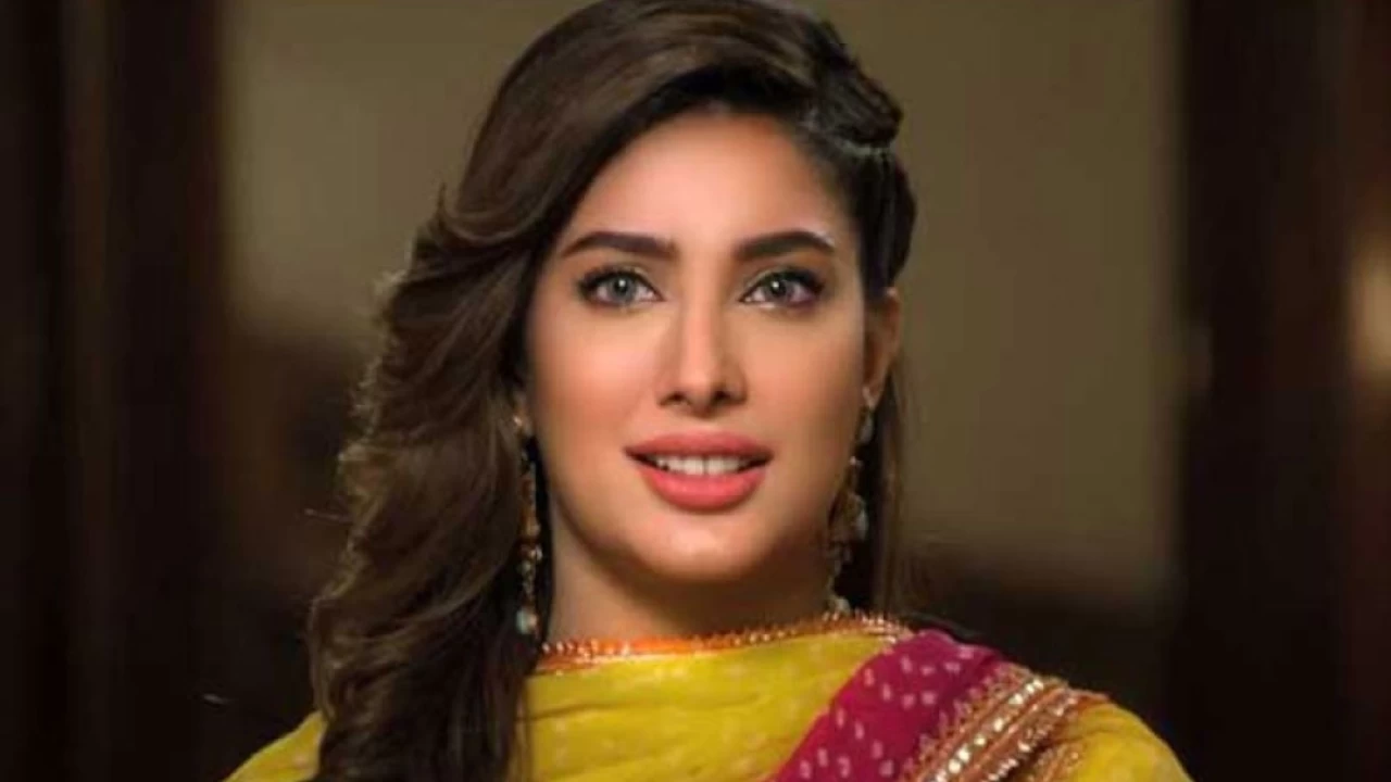 Mehwish Hayat’s singing video goes viral on social media