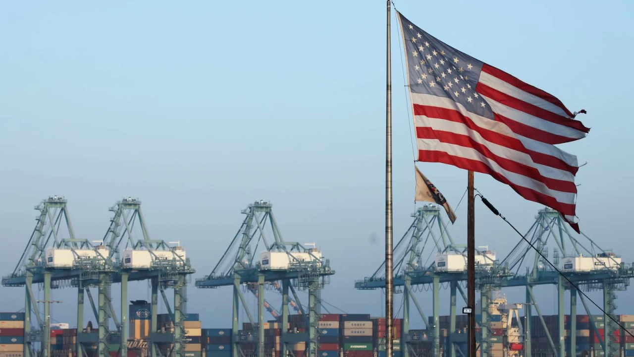 Us Trade Deficit In Goods Hits A Record In November This Year 9464