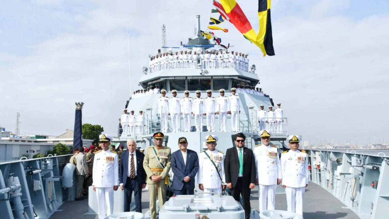 President Zardari for stronger Navy to protect Pakistan’s geo-economic interests