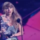 Taylor Swift wins seven VMAs, tying with Beyonce