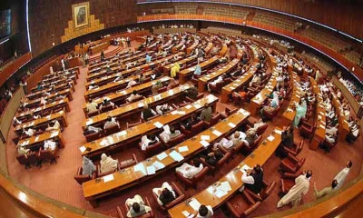 New party position after NA Speaker's letter, PTI members part of SIC