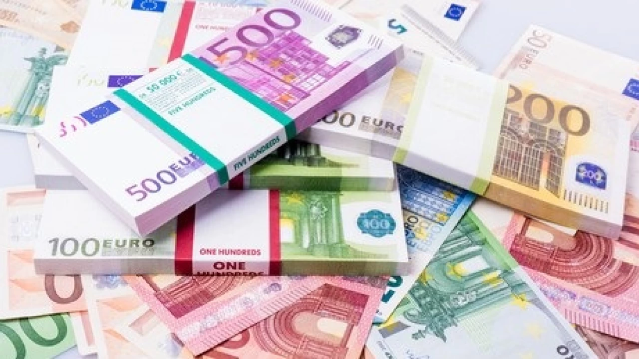 Euro marks 20 eventful years