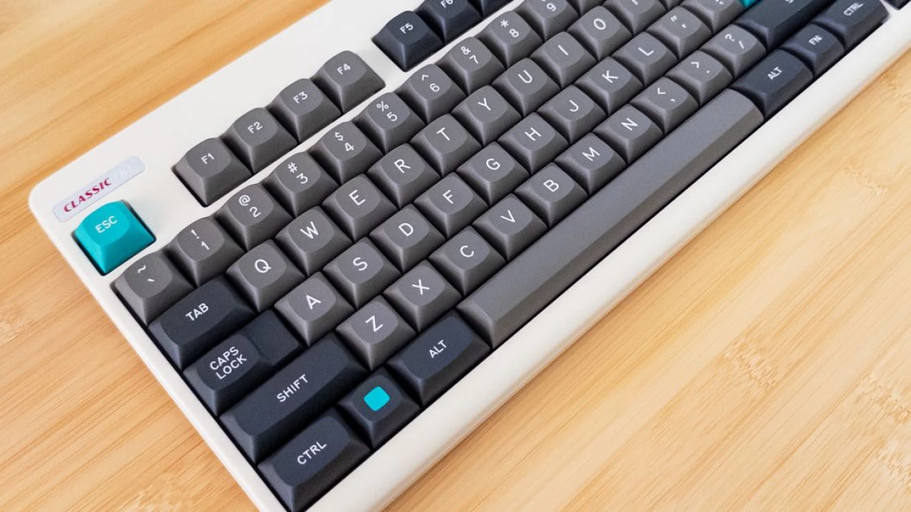 This retro mechanical keyboard kit is all modern on the inside