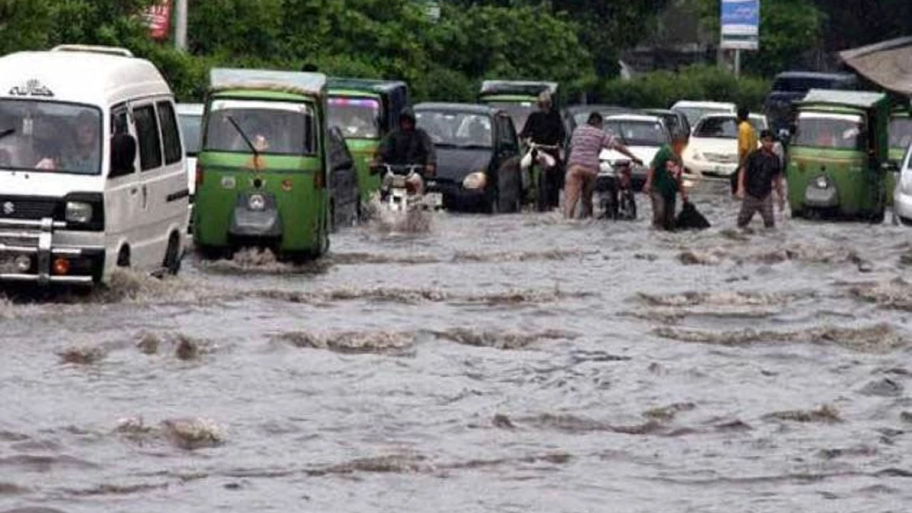 Rain in Punjab, feeders trip in Islamabad