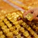 Gold price dips Rs700 per tola in Pakistan