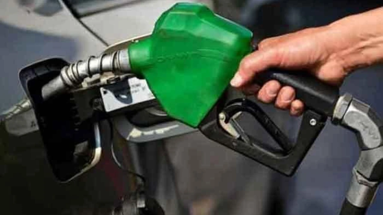 Govt cuts petrol price by Rs2.07, HSD by Rs3.4