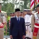 Warm welcome to Malaysian PM, Guard of Honor presented