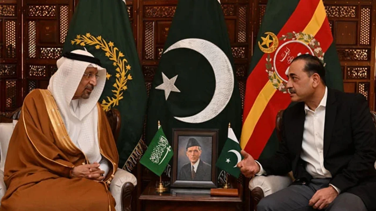 Arrival of Saudi investors shows strong ties between two countries: COAS