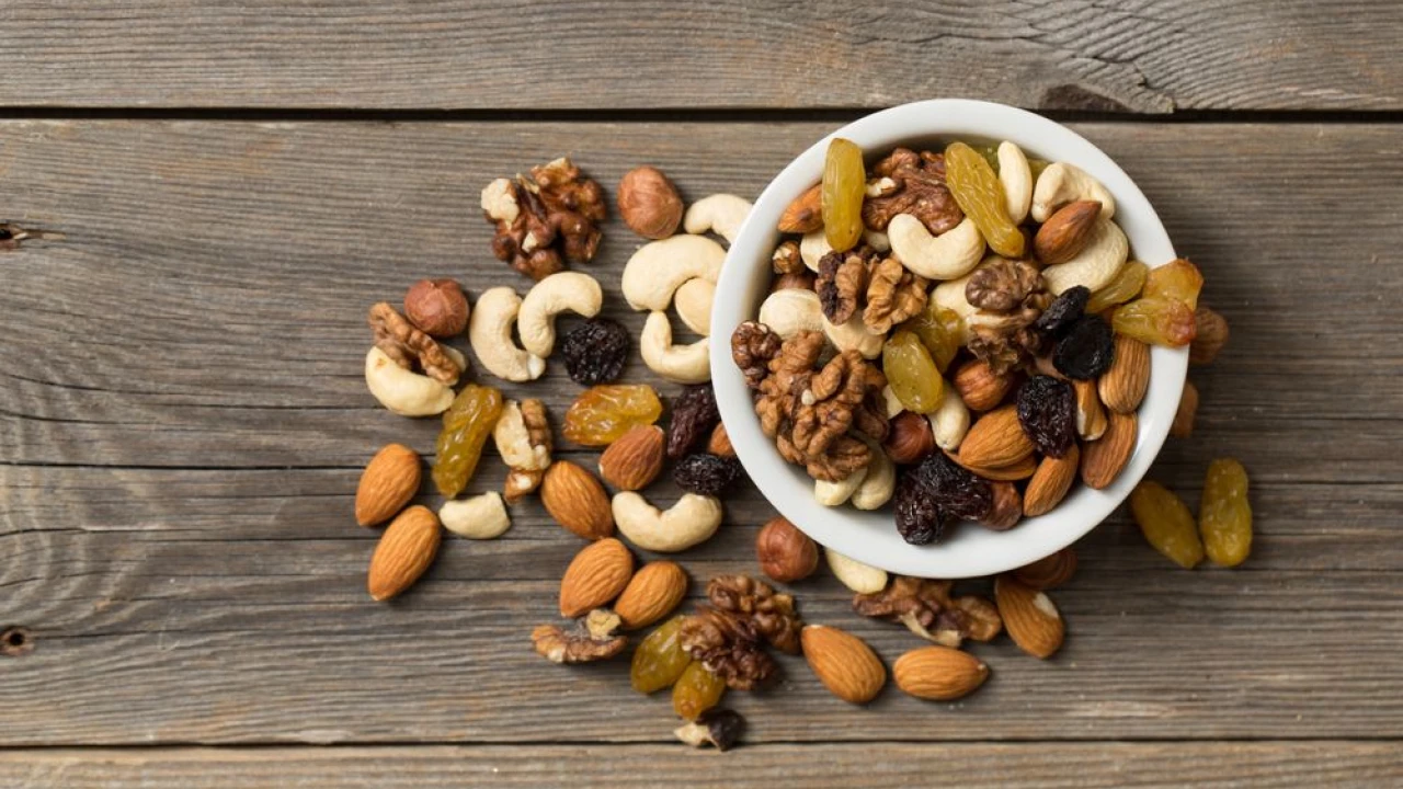 Pakistan signs MoU with Chinese company for export of dry fruits