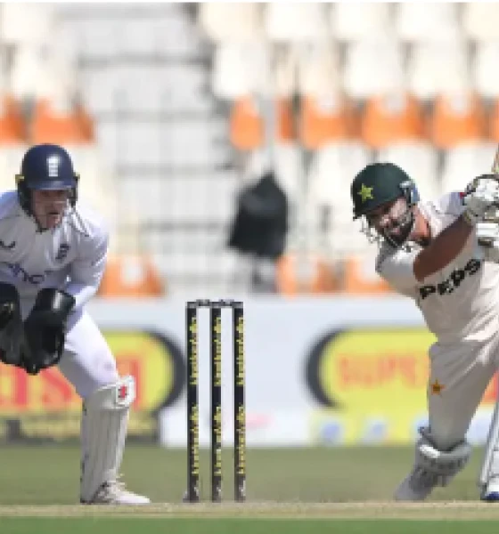 Pakistan ends 1st day of 2nd test at 259/5