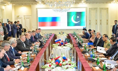 PMs Sharif, Mishustin agree to pursue robust dialogue, cooperation between Pakistan, Russian