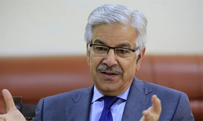 Khawaja Asif rebukes Jemima Goldsmith for tweet concerning Imran Khan’s health