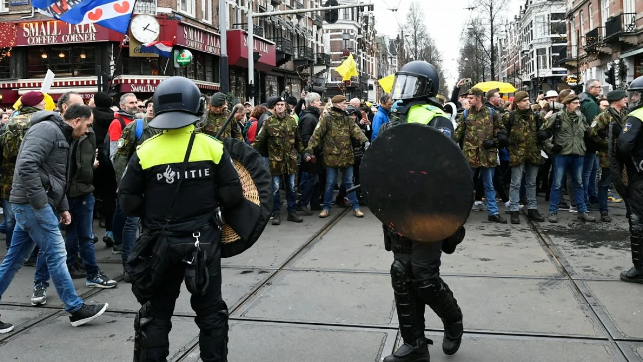 Arrests, clashes in Netherlands Covid protest