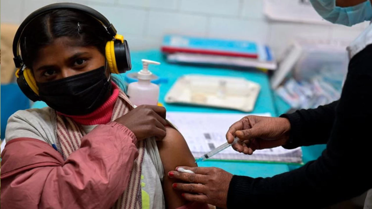 India begins vaccinating teens as Omicron fears rise