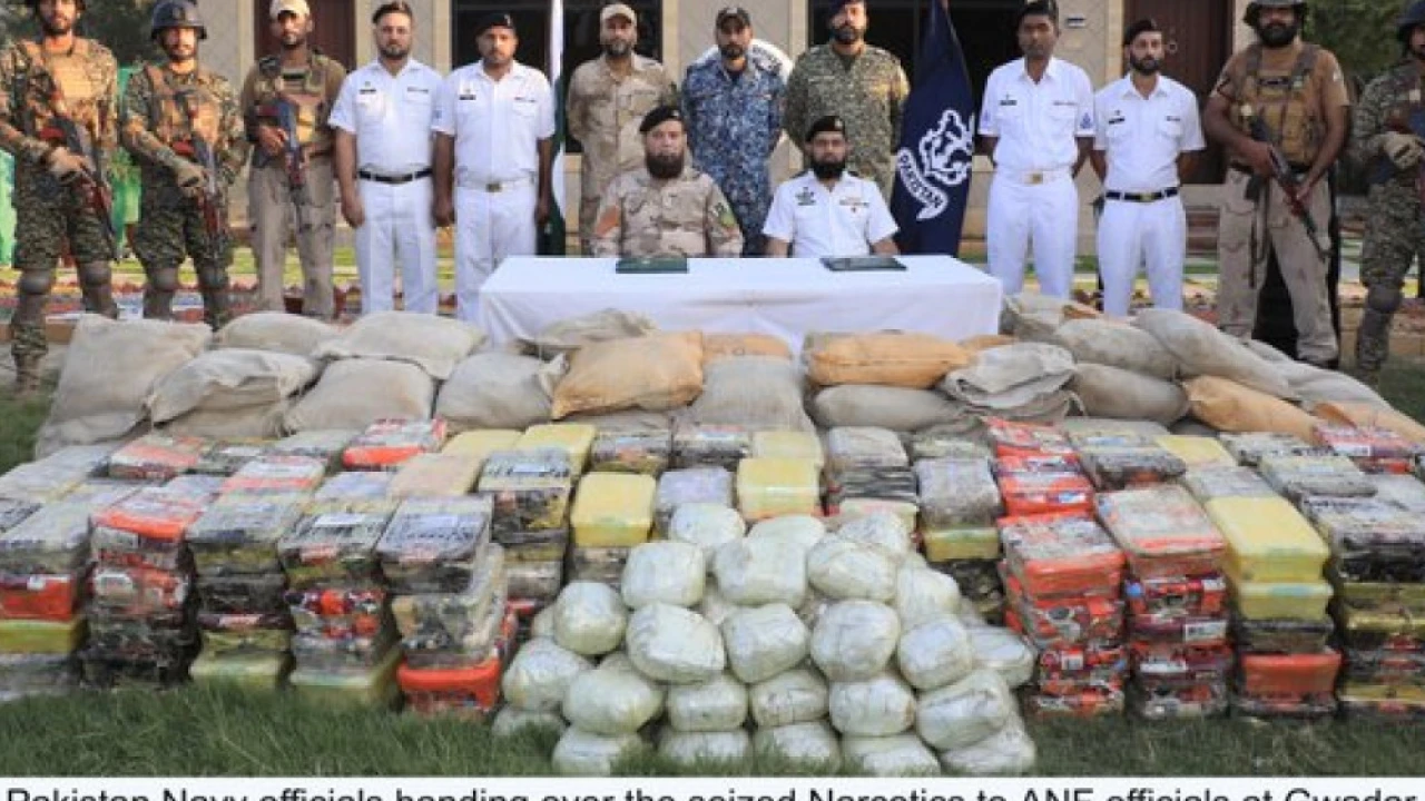 Pak Navy seizes Indian drug worth US $145m  