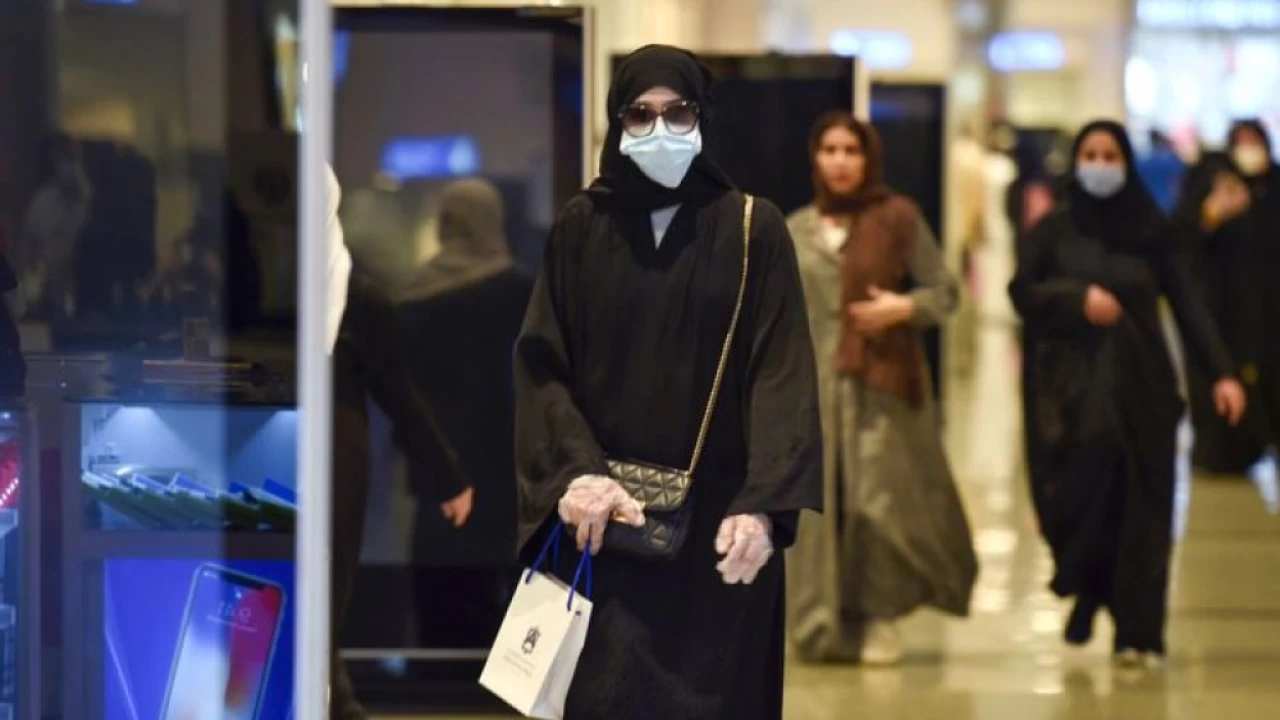 Saudi Arabia to fine Rs50,000 for not wearing masks