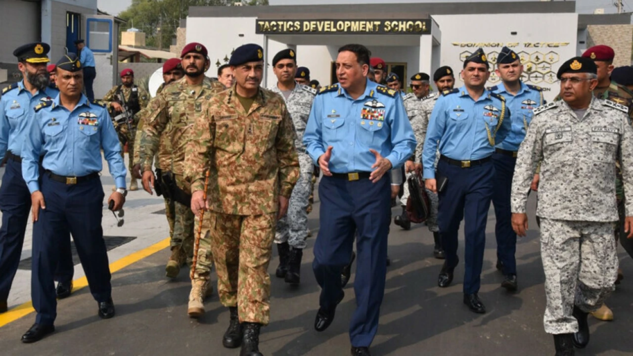 COAS visits PAF operational base, observes Multinational Exercise Indus Shield