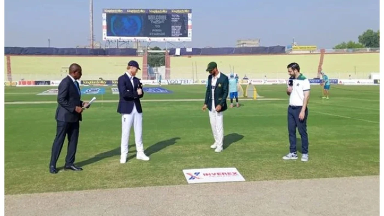 Pindi Test: Half of England team returns to pavilion on 98 runs