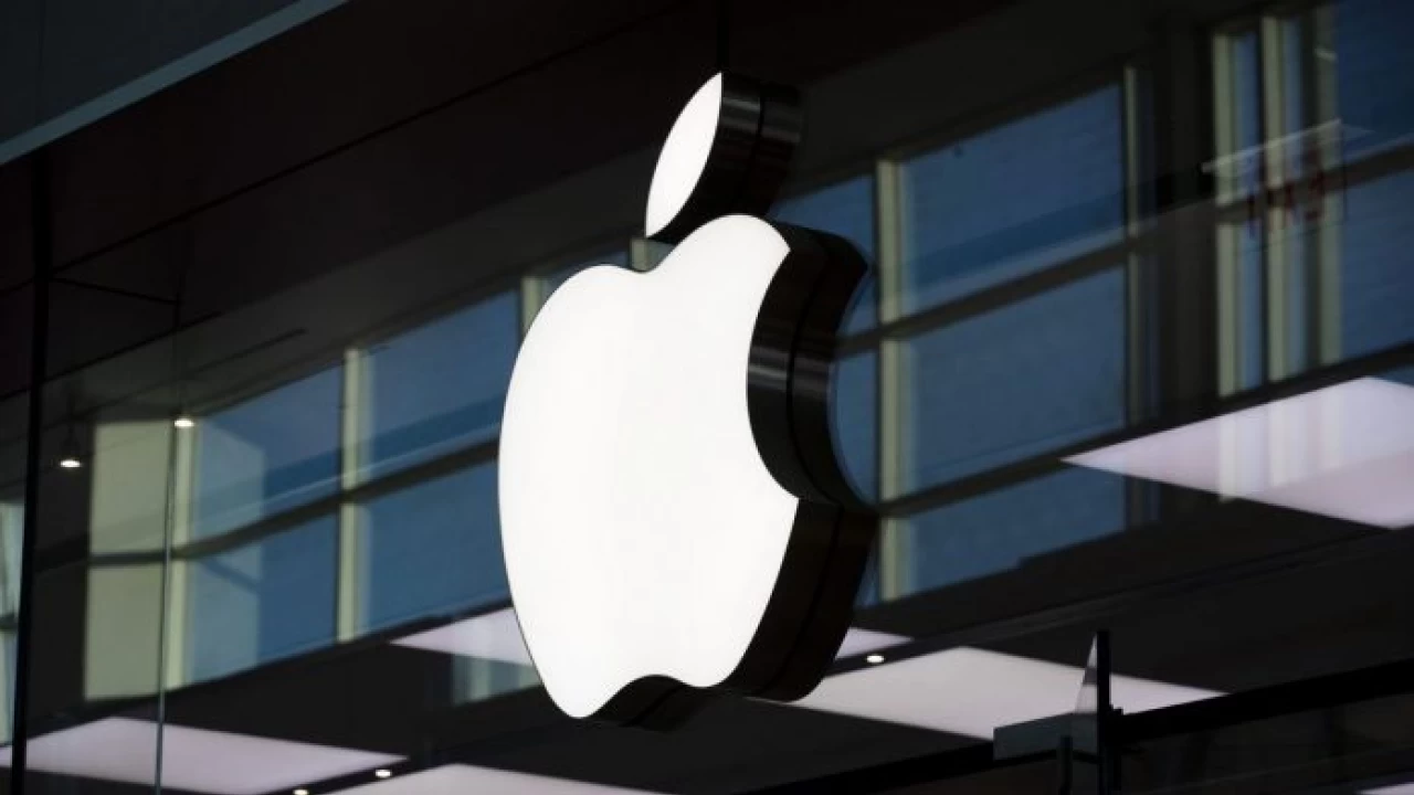 Apple becomes first American company to hit $3 trillion market cap