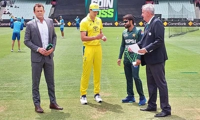 First ODI: Australia beat Pakistan by two wickets