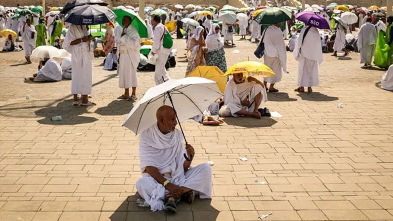 Good news for Hajj pilgrims, pay fees in installments